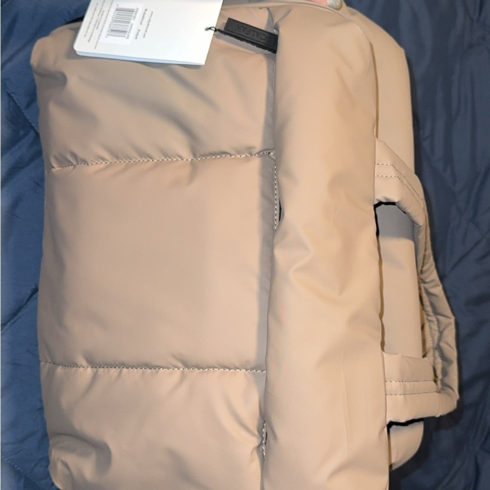 NWT Calpak Luke duffle bag